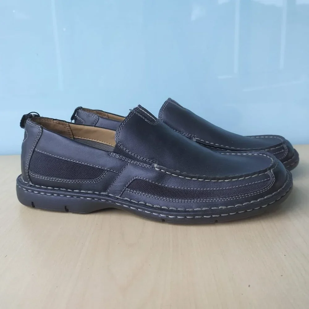 CLARKS MEN'S LAMBETH LOAFER / SLIP ON - Picture 1 of 6